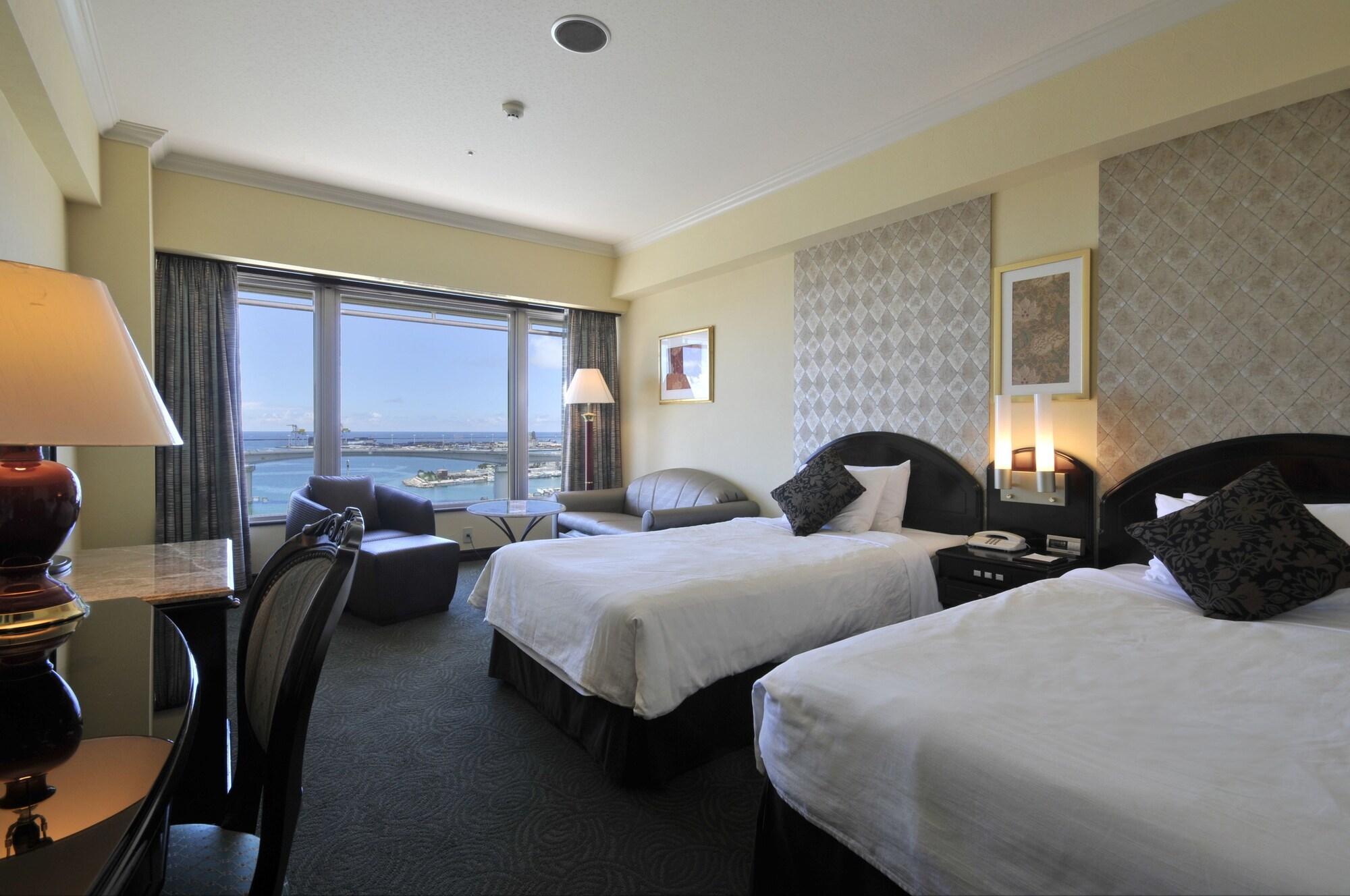 Okinawa Kariyushi Urban Resort Naha Quarto foto