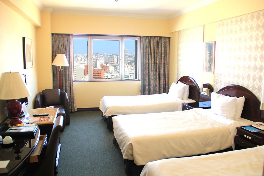 Okinawa Kariyushi Urban Resort Naha Quarto foto